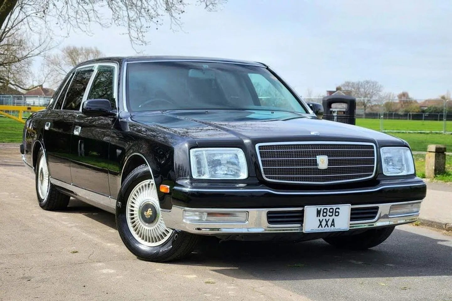 Toyota Century V12 | Spotted